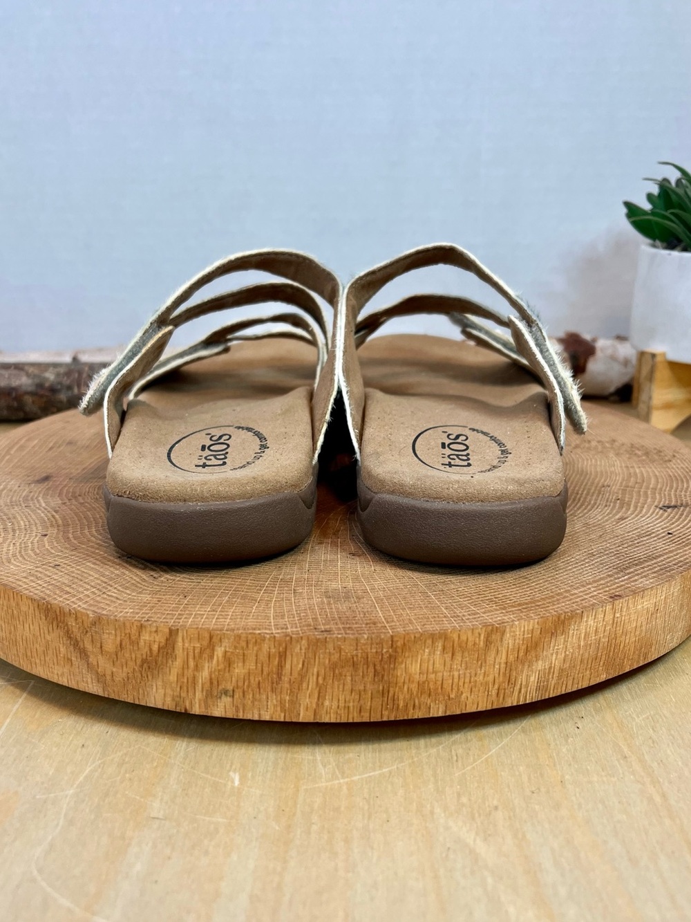 Taos Double U Sandals Leather & Calf Hair Mix Size 8 - Picture 13 of 14